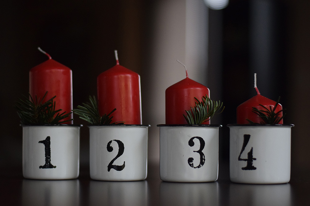 Netradičný adventný veniec
