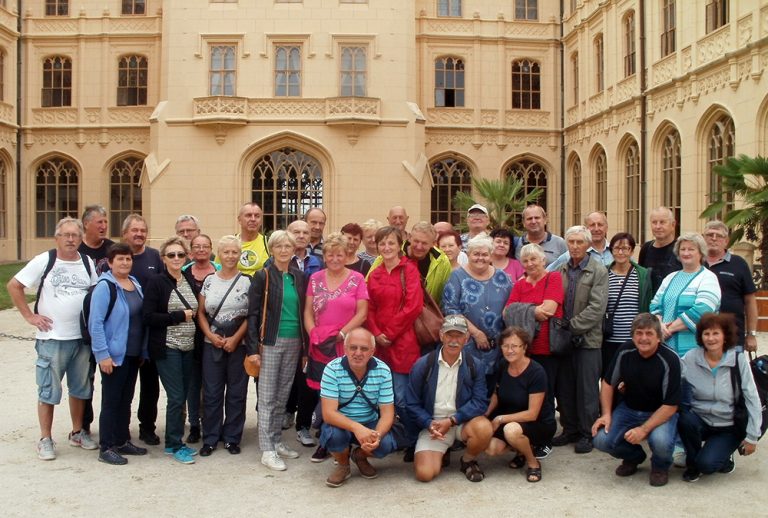 Výlety, ochotu pomáhať a učiť iných im môžeme závidieť. Záhradkári z Opatoviec nad Nitrou sú ako jedna rodina