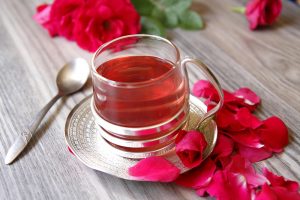 Čaj z lupeňov ruží