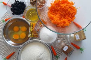 Suroviny na prípravu mrkvového koláča