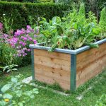 Vyvýšený záhon v záhrade