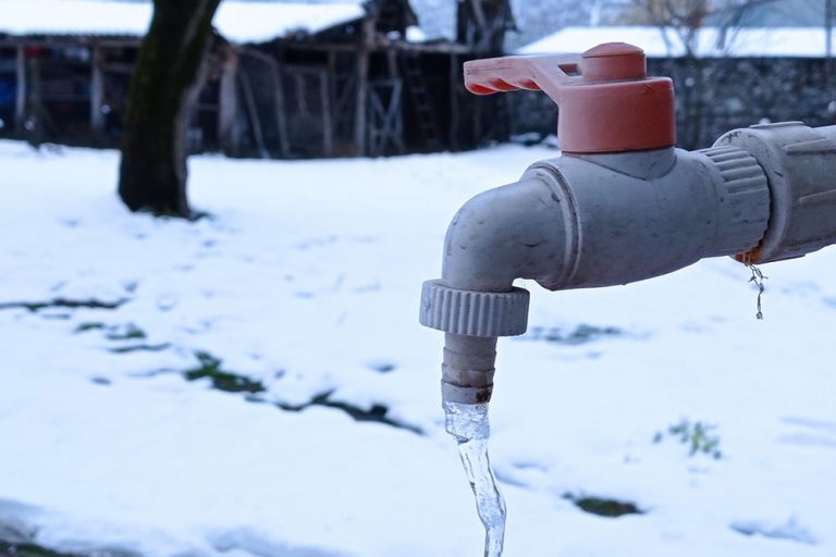 Nezabúdajte na zazimovanie vodárne