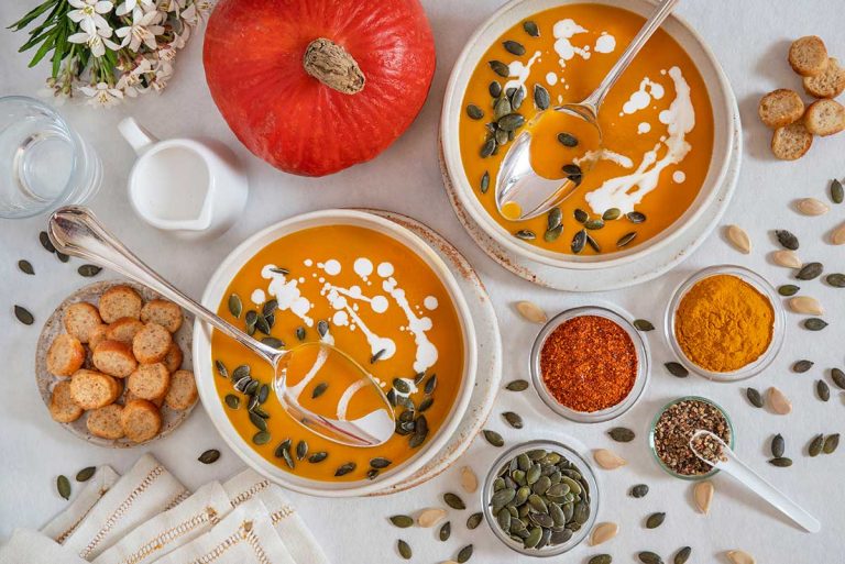 Tri osvedčené recepty na tekvicovú polievku: Klasická hokkaido, pikantná so smotanou a voňavá s jablkami