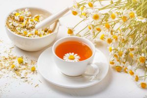 Ako podporiť zdravé trávenie? Pripravte si čaj alebo nálev z týchto známych byliniek