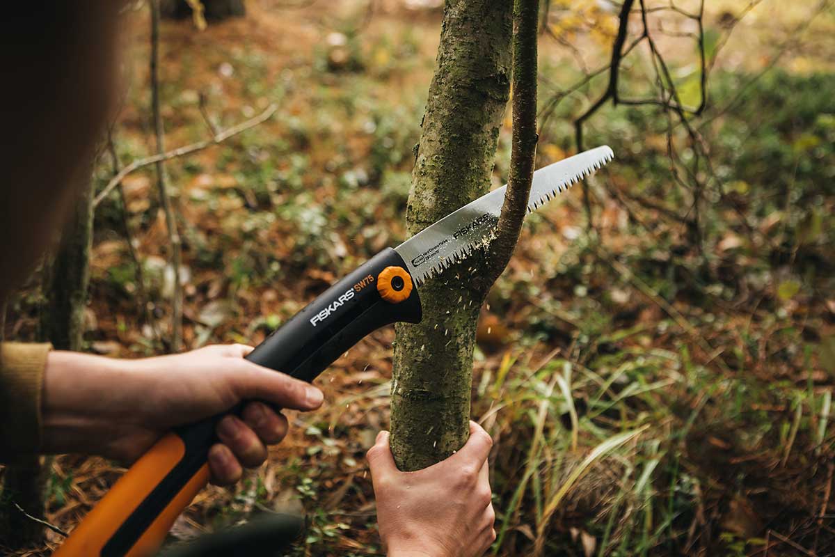 Fiskars Pílka záhradná Xtract™ SW75