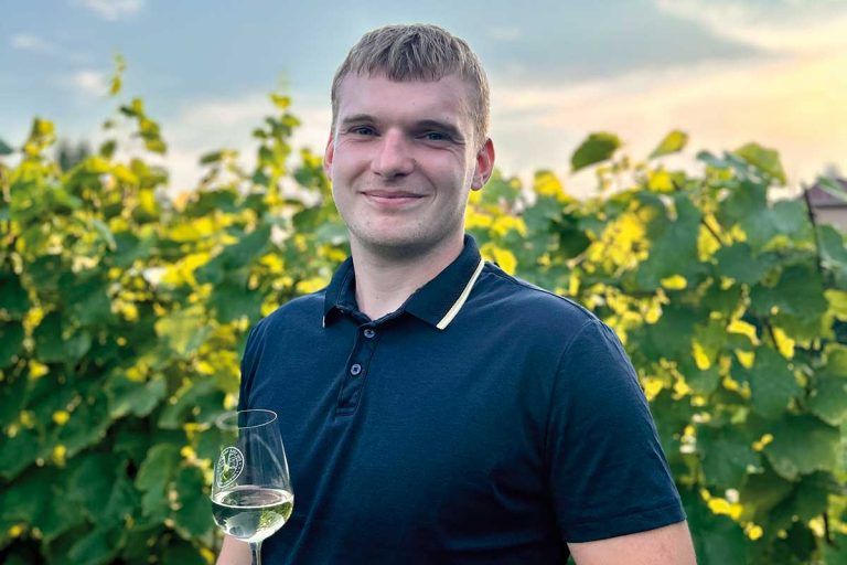 Ako na pestovanie viniča? O svoje know-how sa podelil dlhoročný vinohradník a technológ z Dechtíc