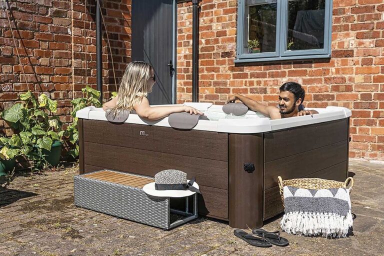 Letná pohoda vo vašej záhrade: Bazény, vírivky a príslušenstvo z HORNBACHu