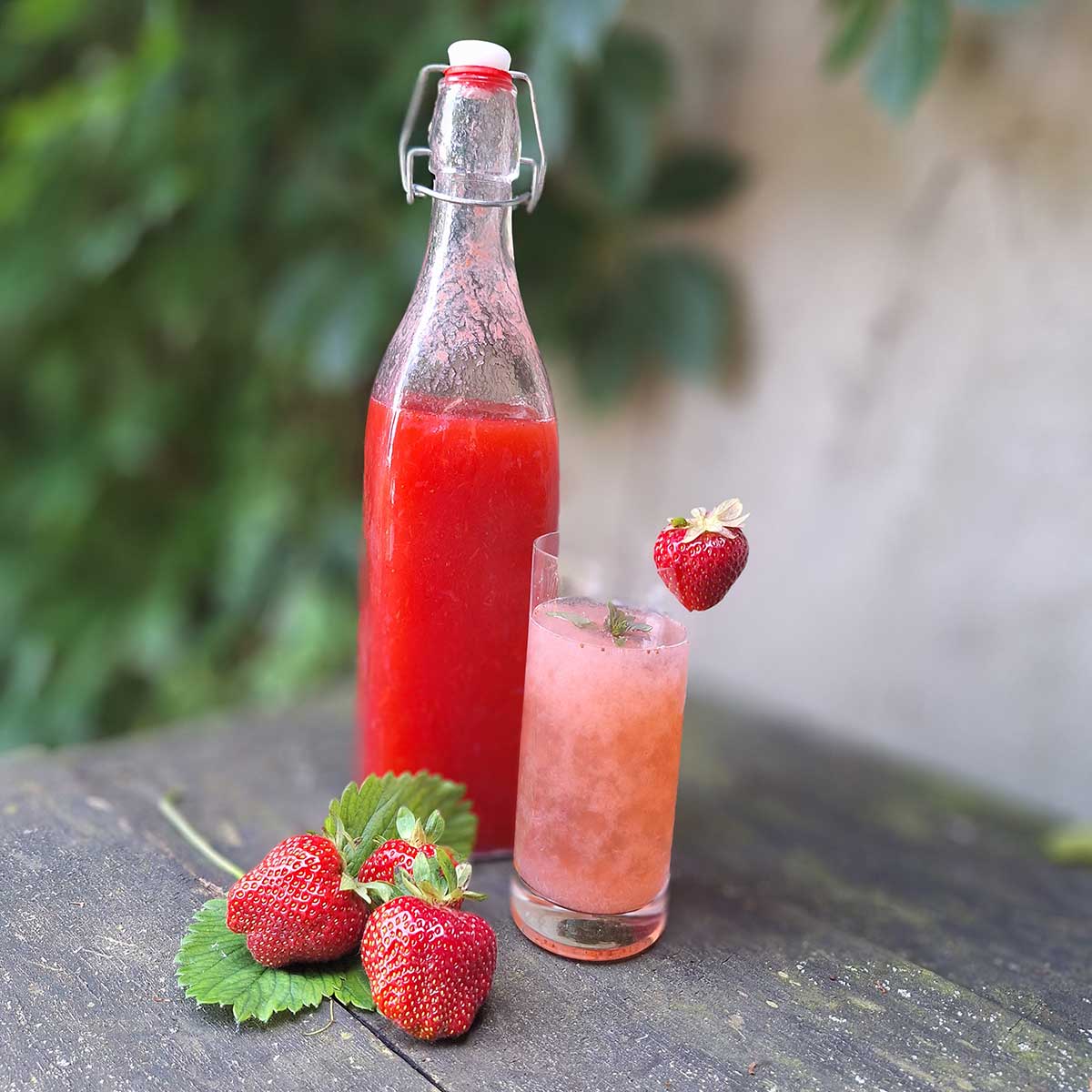 Domáci jahodový sirup