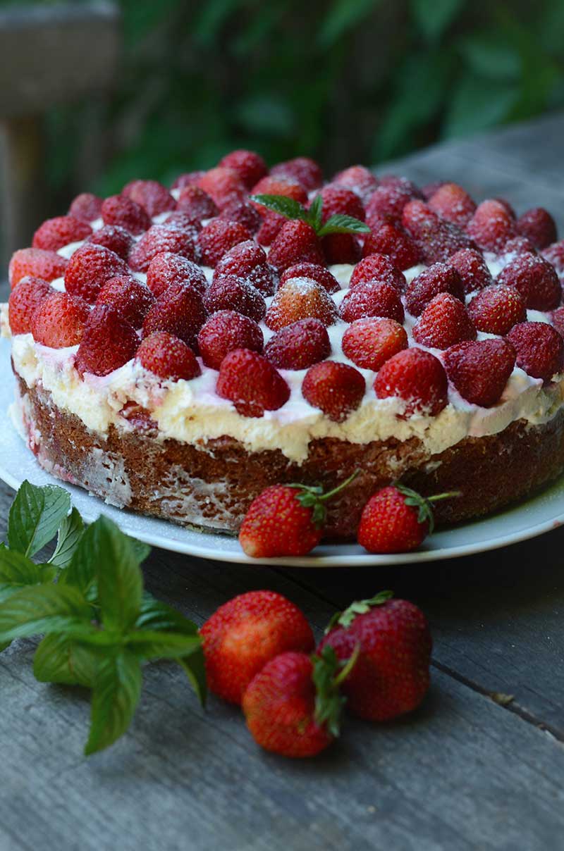Jednoduchá jahodová torta