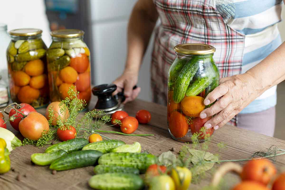 Príprava a zaváranie zeleniny do pohárov