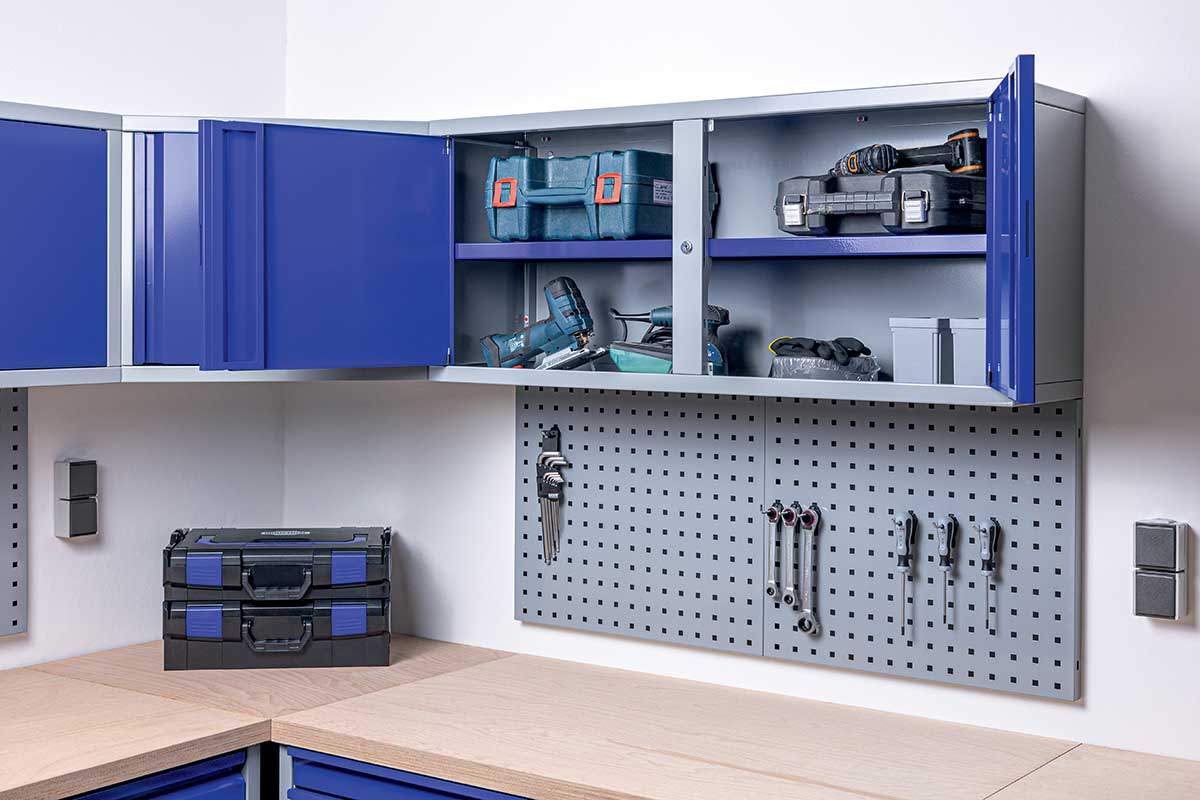 Nástenné panely do dielne v modrej farbe