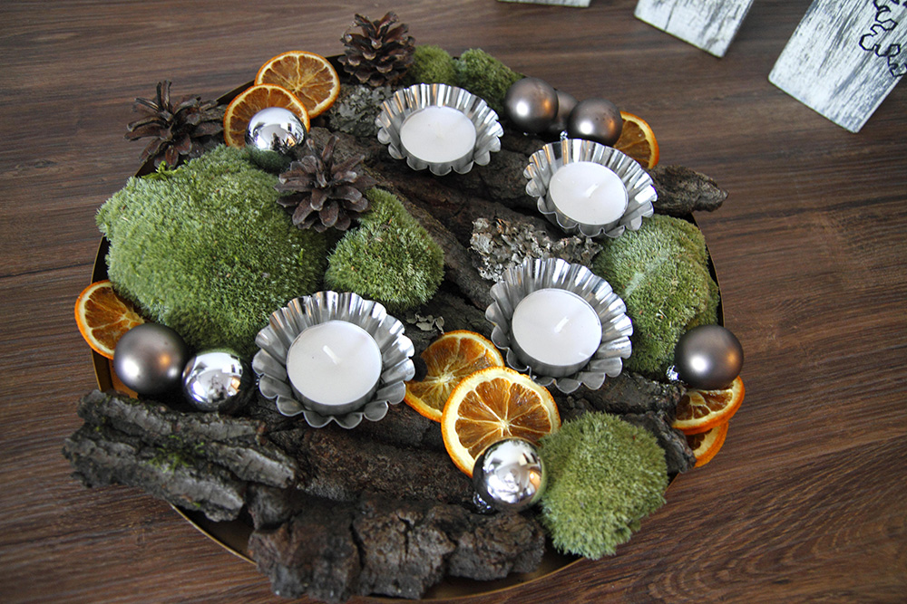 Netradičný adventný svietnik s machom