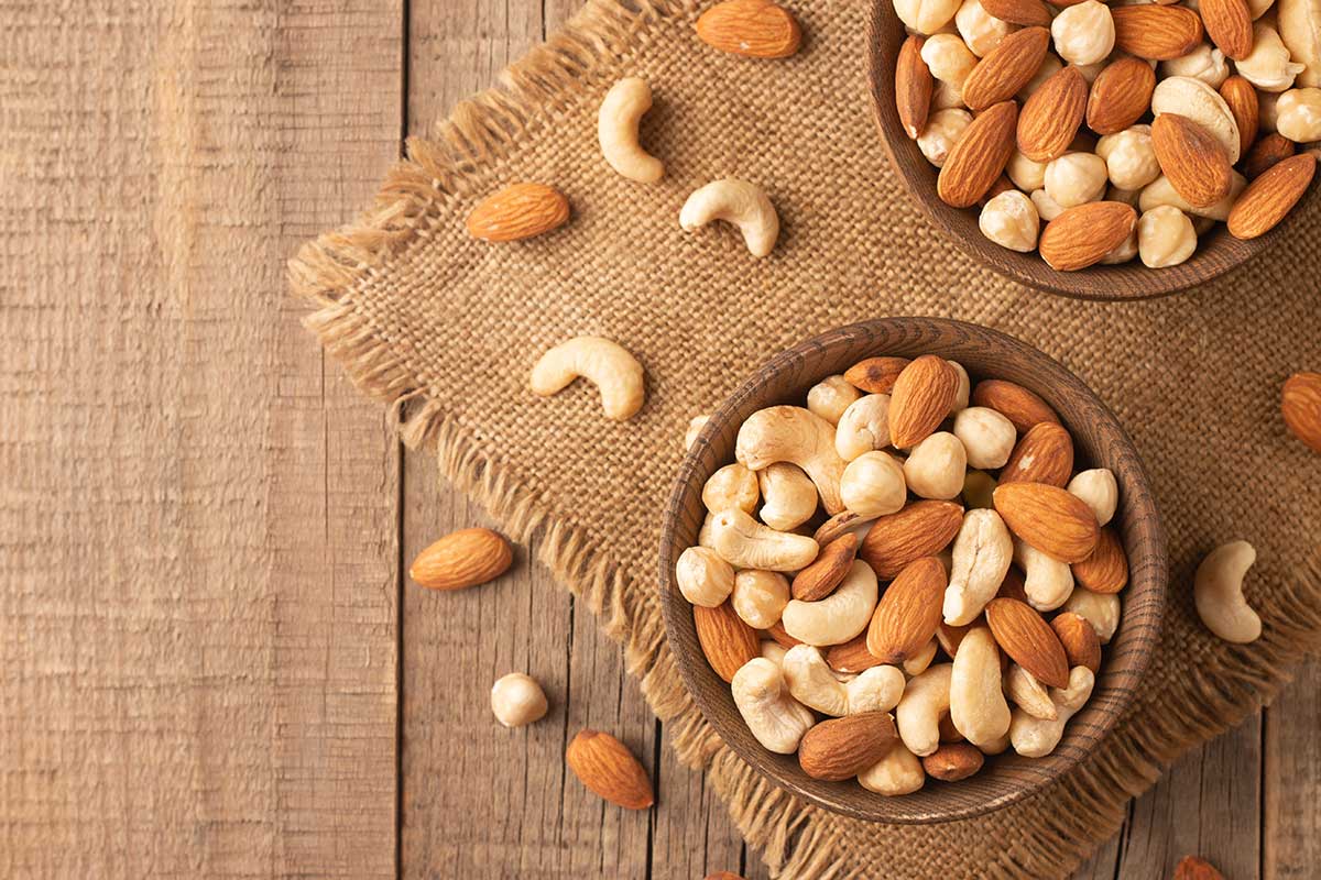 Rôzne druhy orechov