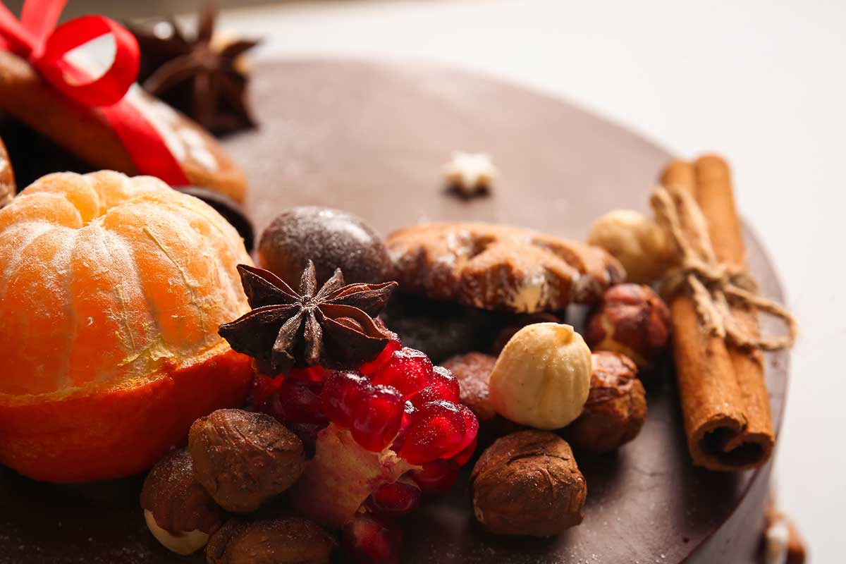 Vianočné ovocie, orechy a koreniny