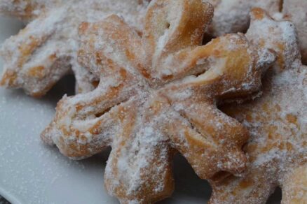 Fánky v tvare snehovej vločky