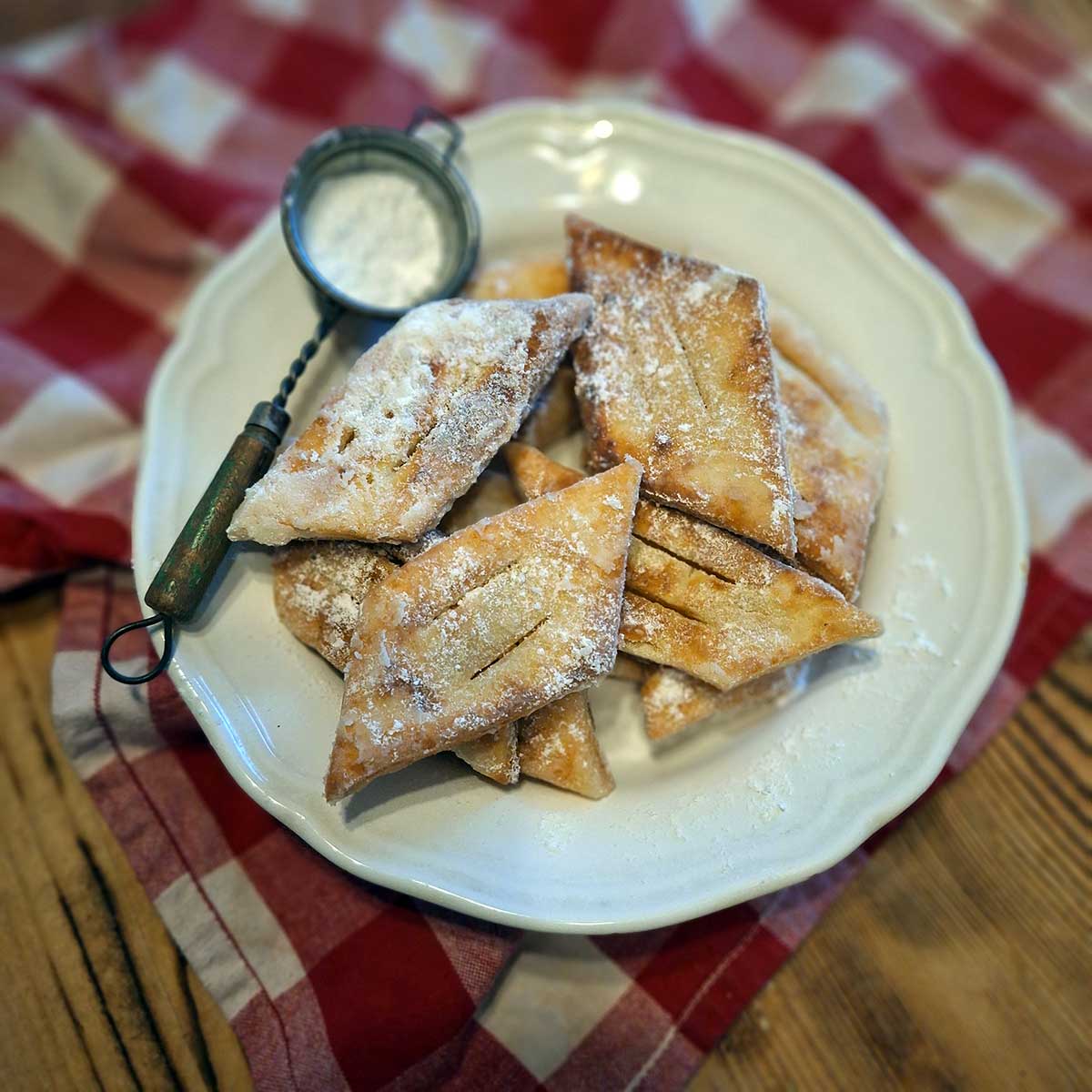 Tradičné fánky sú známe aj ako božie milosti či kreple. Foto: archív autorky