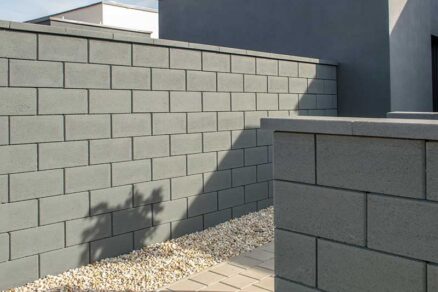 Plotové tvárnice Preblok® sivá