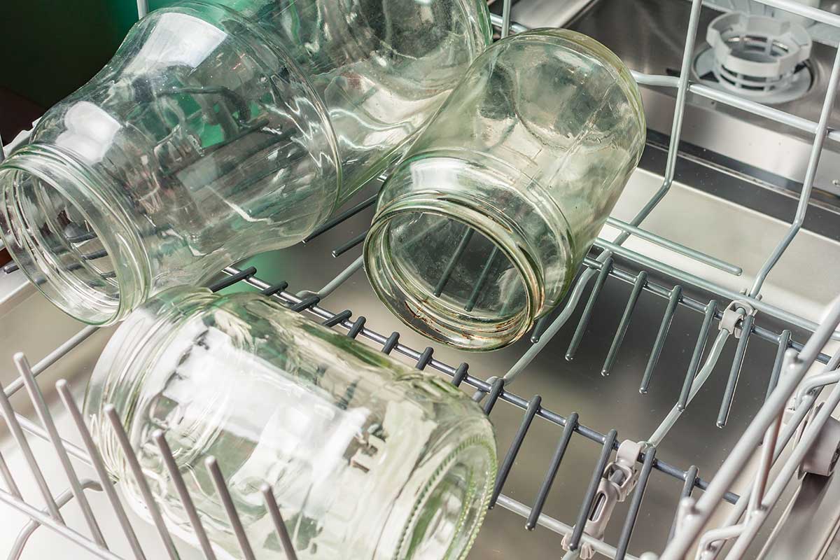 Umývačku riadu používajte iba na umývanie pohárov, nie na sterilizáciu. 
