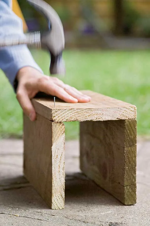 Výroba vstupného tunela do domčeka pre ježka